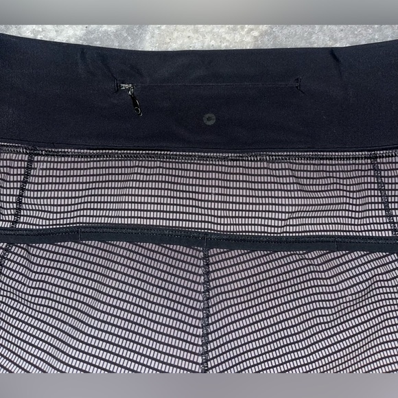 Lululemon speed up low rise size 4 black&white - Picture 3 of 5